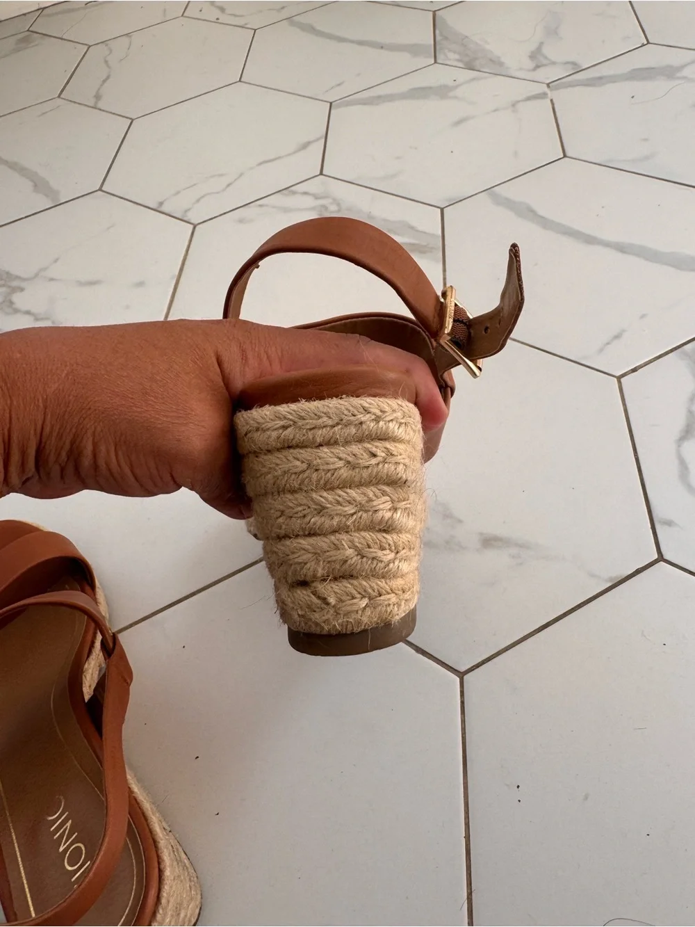 Vionic Tulum Espadrille Wedge in Brown Leather with Gold Hardware Slingback 9.5
